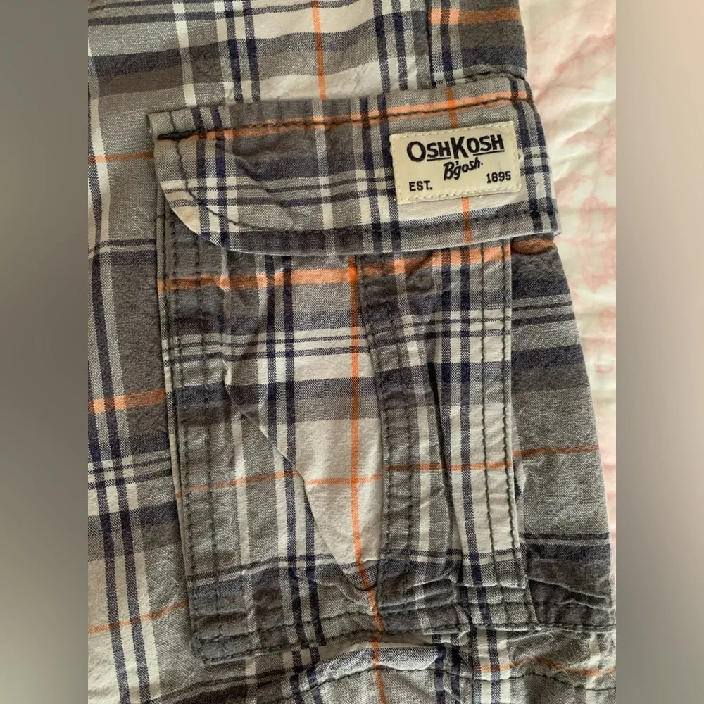 OshKosh B'Gosh Shorts Boy 7X Gray Blue Plaid Cargo Flat Front Pockets Adjustable